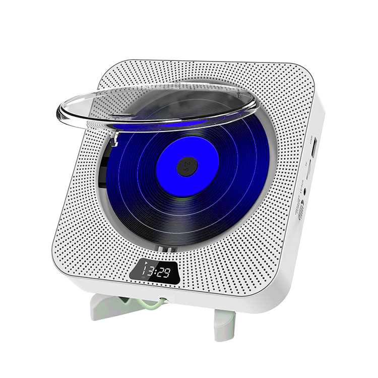 Como posso manter e evitar danos a um CD player portátil que tenha sido armazenado por um longo período de tempo?